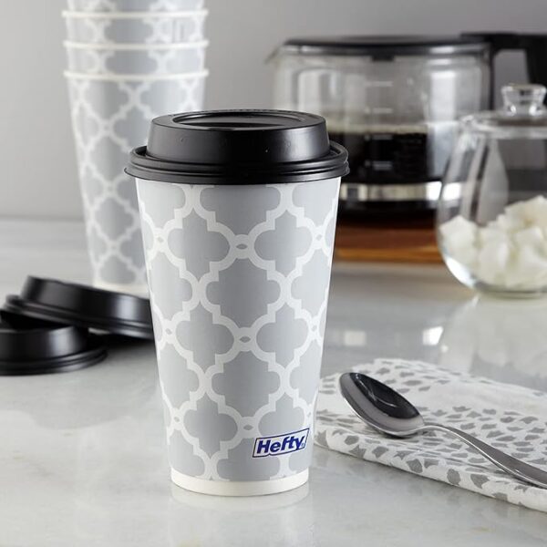 Limited time deal 24% off Hefty Paper Disposable Hot Cups with Lids, 16 Ounce, 20 Count - Image 2