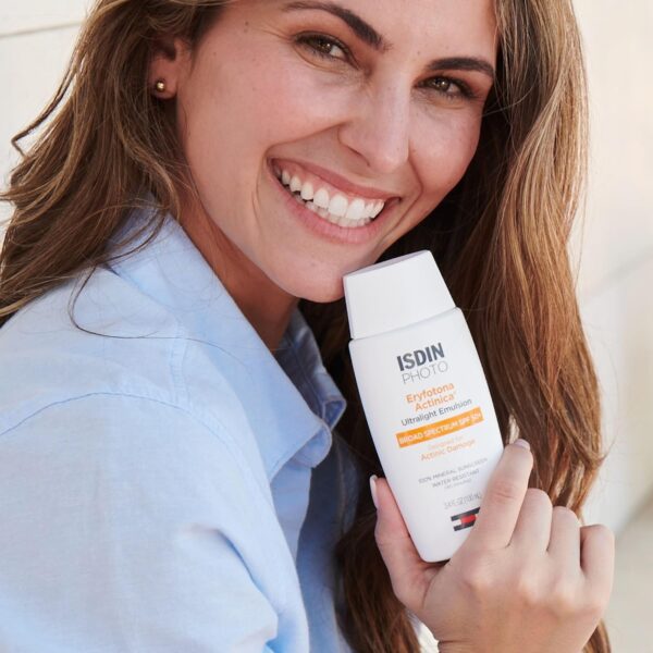 Limited time deal 25% off ISDIN Eryfotona Actinica Zinc Oxide - Image 3